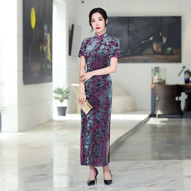 New autumn clothing slimming Chinese style mom cheongsam long floral velvet purple Chinese retro cheongsam dress