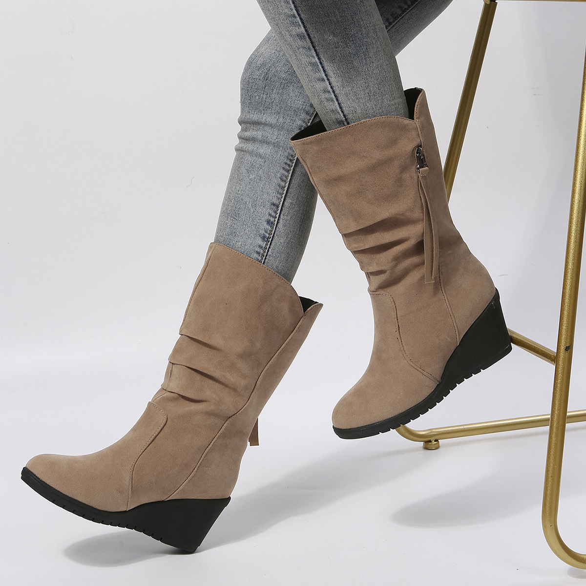 Plus-size low heel round head women's height-raising casual boots_voghion.com