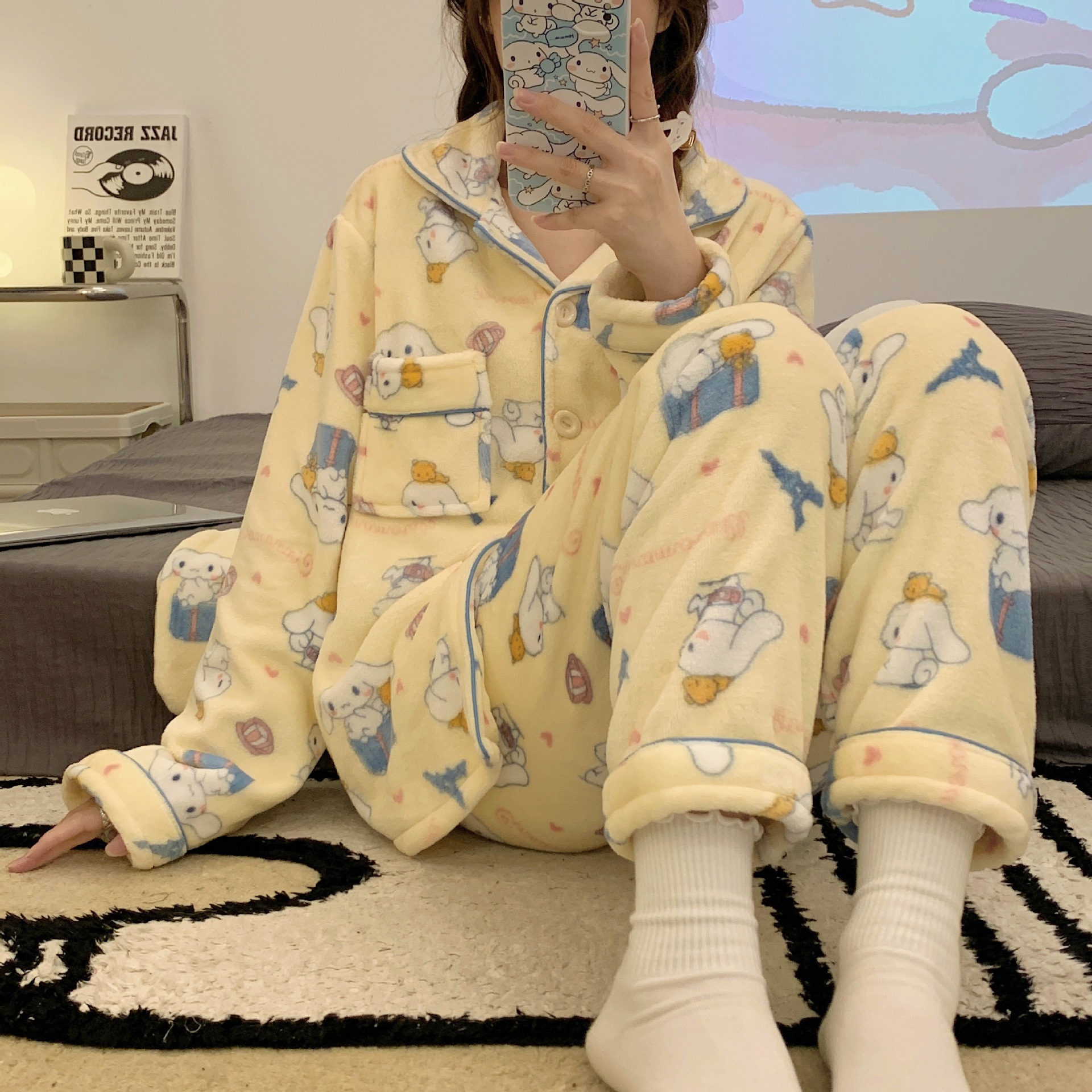 Dibujos Animados pijamas calientes de las mujeres franela solapa Otoño e Invierno cardigan manga larga enviar máscara ojo lindo hogar desgaste traje