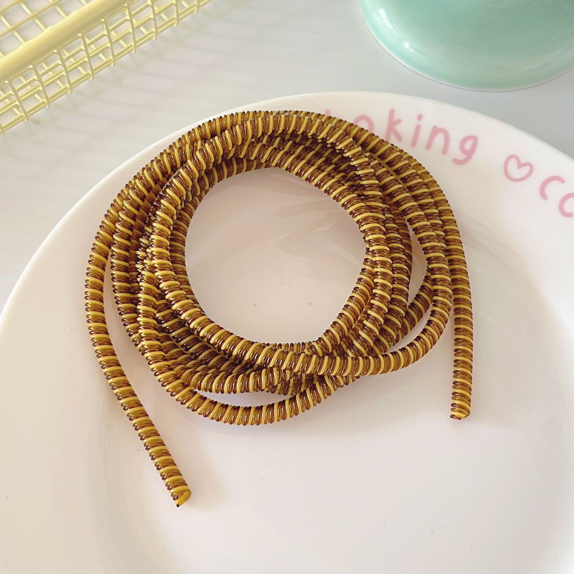 1,4 m 1,6 m cable de datos cuerda de protección anti-suciedad cable de teléfono móvil cuerda de bobinado anti-rotura cargador cubierta de protección de alambre