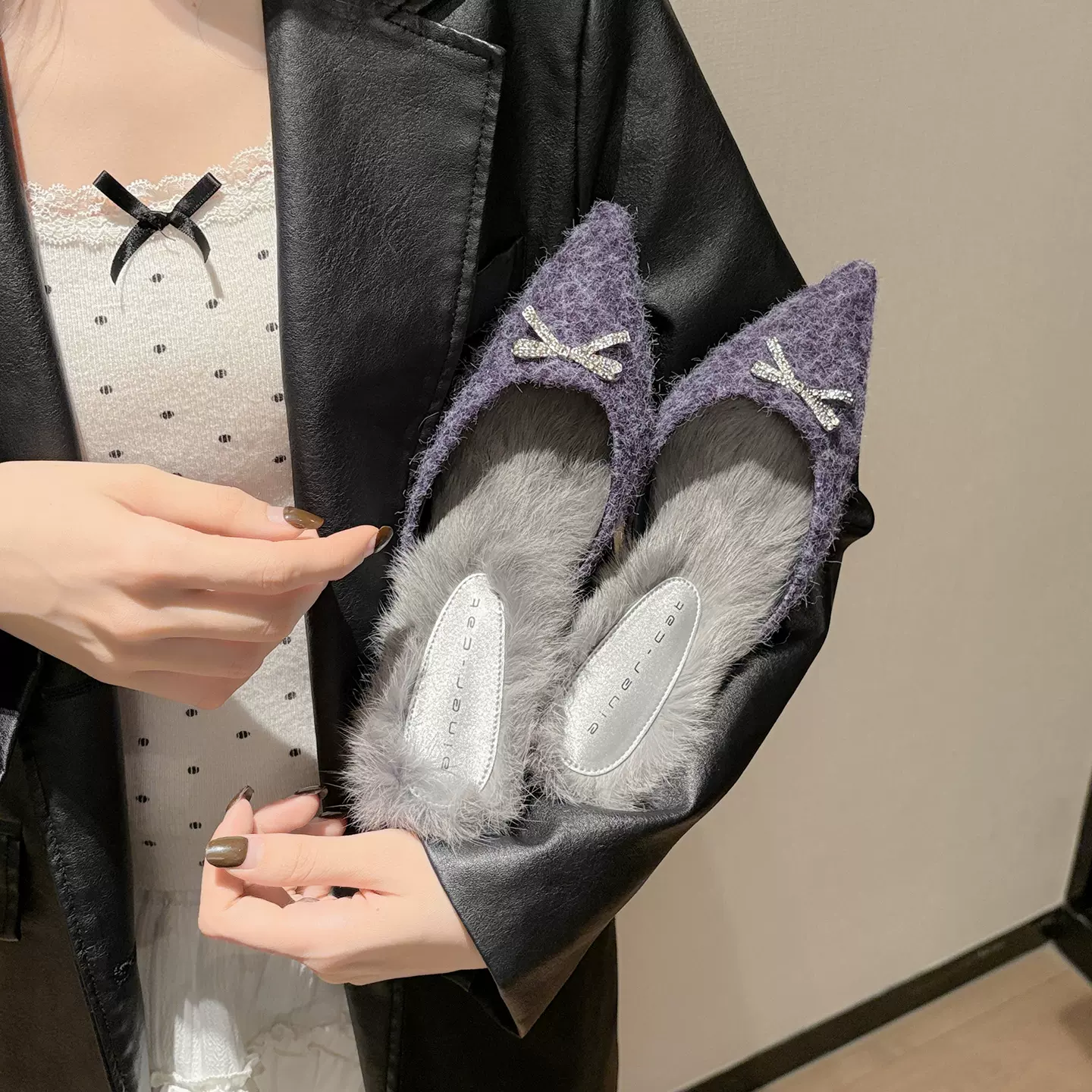 53015 高跟拖鞋女细跟2025新款兔毛包头半拖鞋尖头毛毛鞋女冬外穿