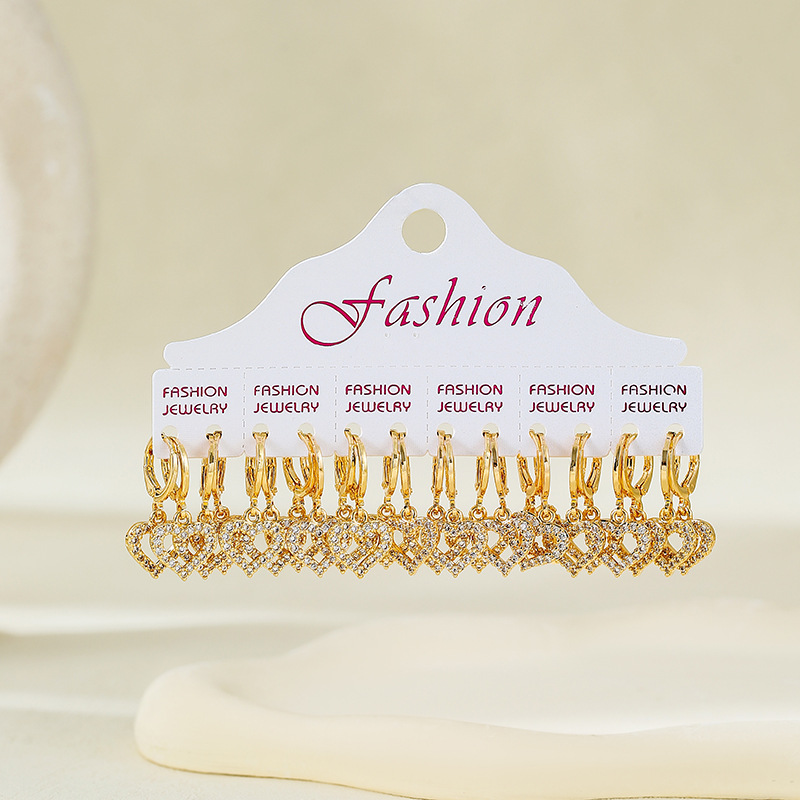 Amazon nuevo diseño de nicho único de venta en caliente de amor simple y lujoso ligero aretes de aretes de aretes