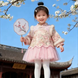 童连衣裙;童套装;童裤