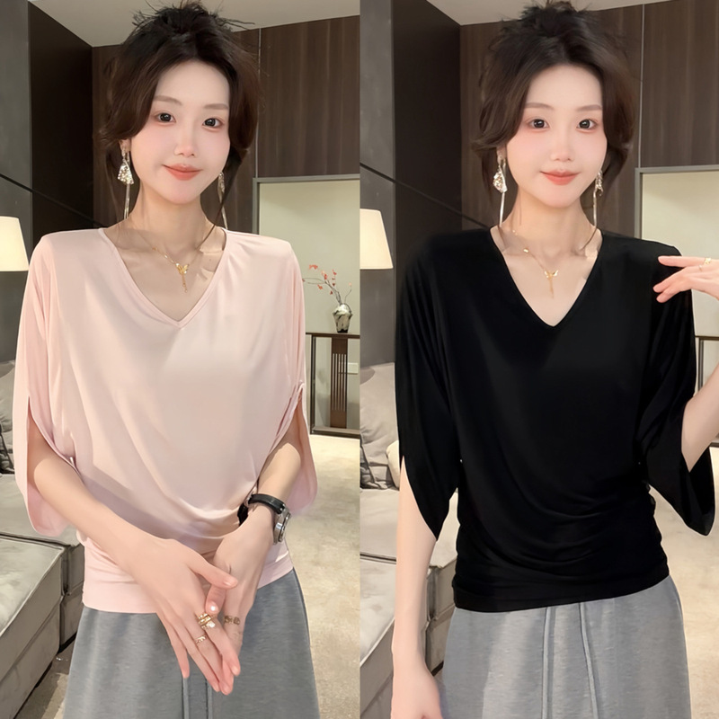 Batwing Sleeve V-Neck Short-Sleeve T-Shirt for Women, Summer Minimalist Style with Split Sleeves, Waist-Cinching, Slimming, Drapey Short-Sleeve Top Batwing Sleeve V-Neck Short-Sleeve T-Shirt for Women, Summer Minimalist Style with Split Sleeves, Waist-Cinching, Slimming, Drapey Short-Sleeve Top