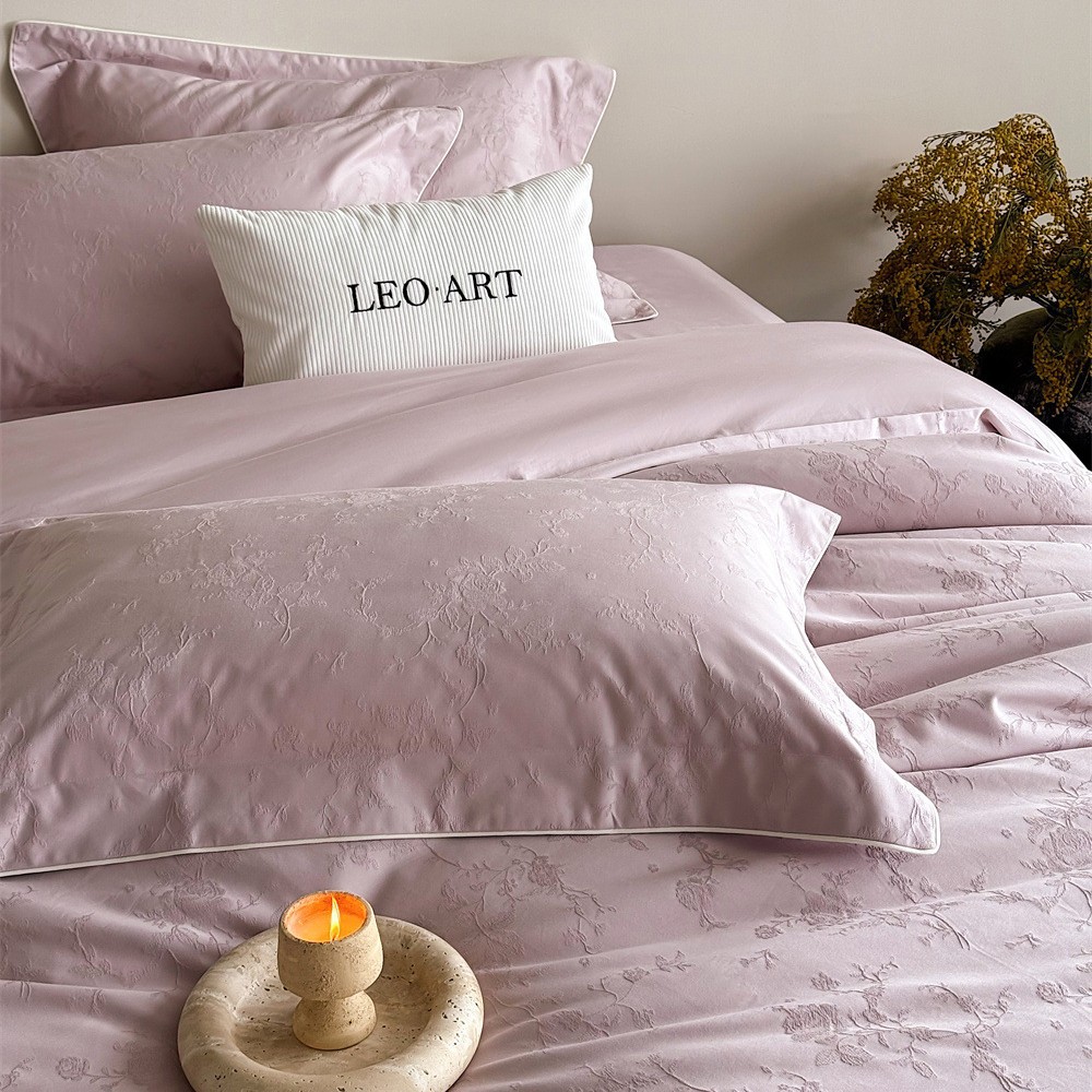 Light Luxury Long Staple Cotton Jacquard Bedding Set Four Piece_voghion.com