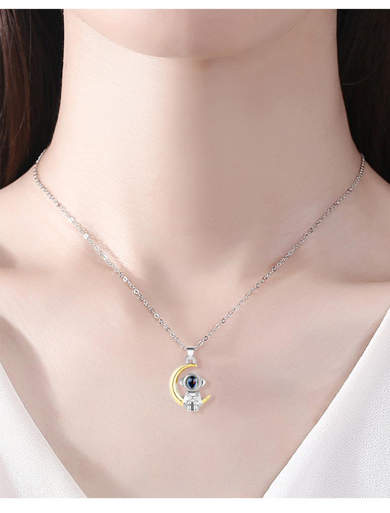 14g Weight Zinc Alloy Pendant Material Pendant Necklace Classification Zinc Alloy Chain Material 1 Set Quantity Daily, Date Occasion Alloy Material Valentine'S Day Festival Astronaut, Star, Moon Pattern Couple Gender Plating Design Cute, Streetwear Style Cute Streetwear Astronaut Star Moon Alloy Plating Valentine's Day Couple Pendant Necklace