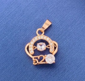 Cientos de colgantes con estilo de moda, modelos de pareja clásicos y versátiles, exquisitos colgantes, accesorios para novias [sin cadena]