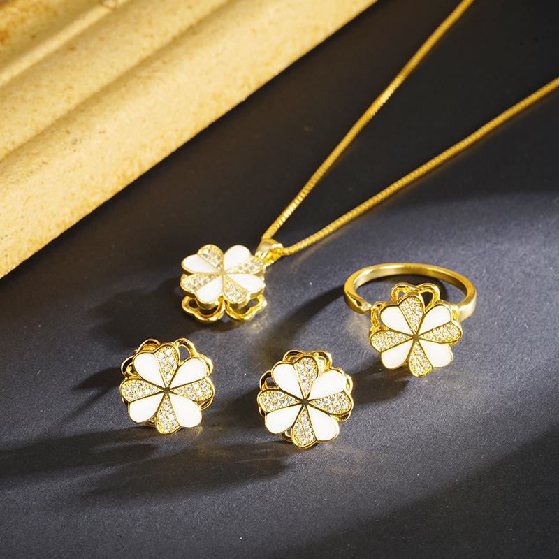 Vietnam diamantes de oro blanco flores combinación de collar sencillo anillo de lujo ligero para mujeres aretes de estilo elegante