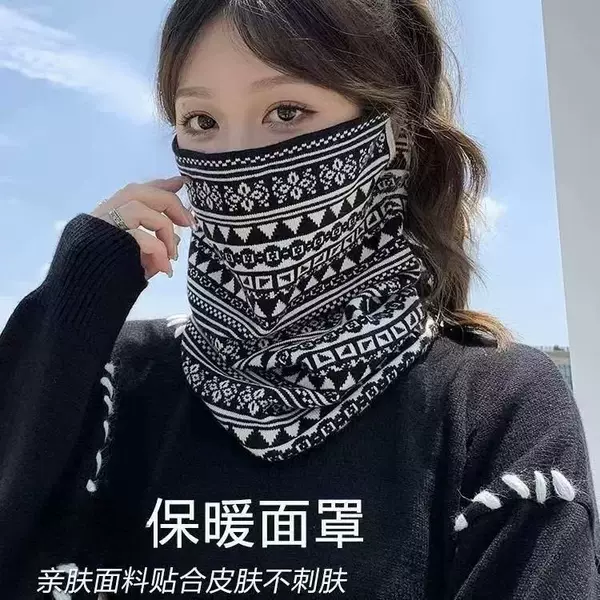 New Style Neck Scarf for Women in Autumn and Winter, Windproof Mask to Protect Full Face, Cycling Warm Mask, Ear Hanging Neck Cover, Neck Protector, Small Scarf