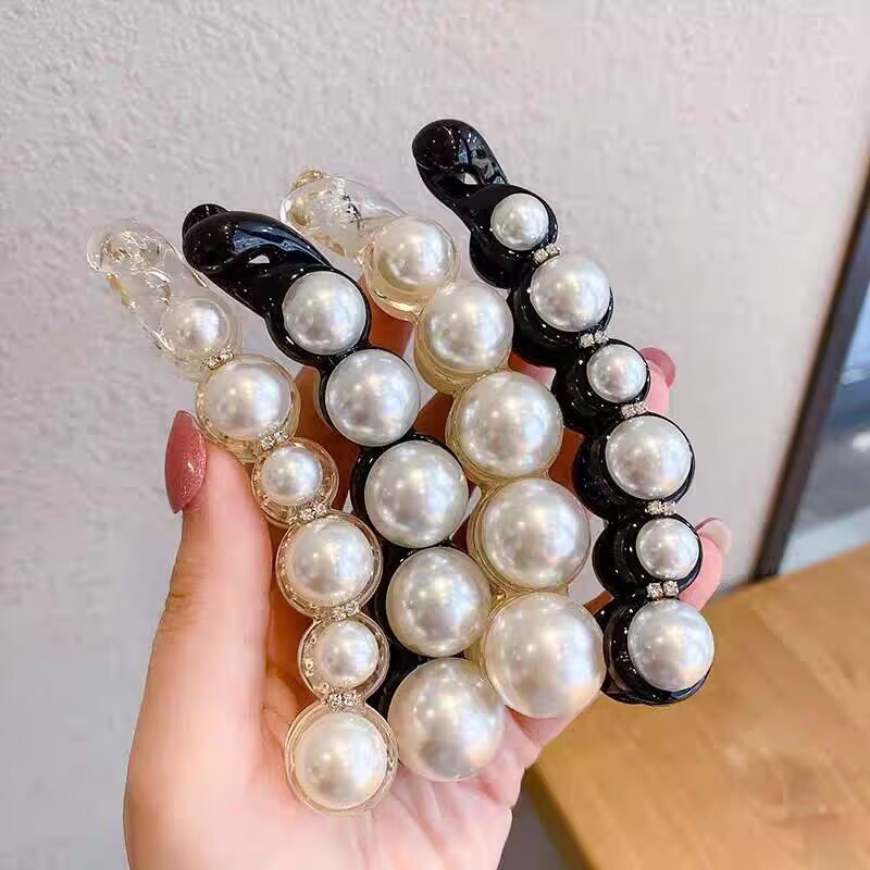 Korean Style Elegant Banana Clip Pearl Inlaid Simple Black and White Twist Clip Ponytail Clip Fashion Hair Clip Large Ponytail Buckle