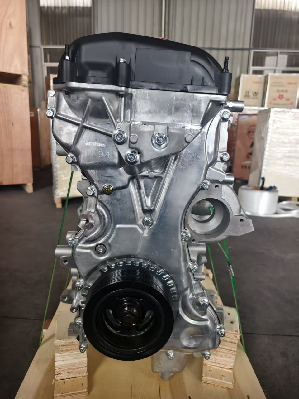 High-Quality Engine Suitable for Mazda 5 Lf17 2.0L Inline Four-Cylinder