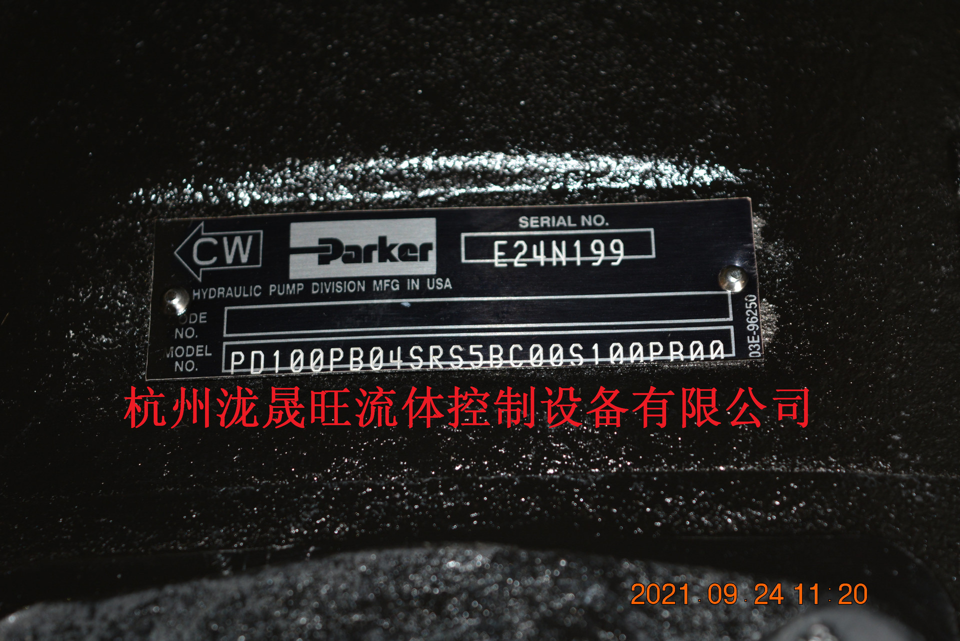 特价供应Parker(派克)柱塞泵PD100PB04SRS5BC00S100PB00
