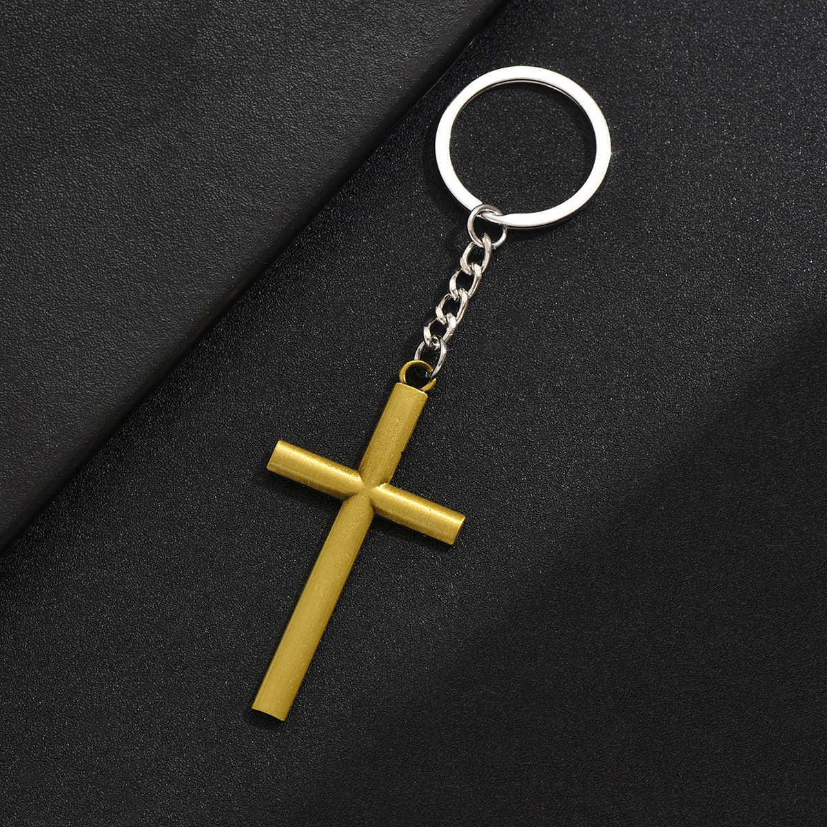comercio exterior al por mayor letras inglesas llavero colgante bolsos colgantes crucifijos colgantes de metal suministro transfronterizo