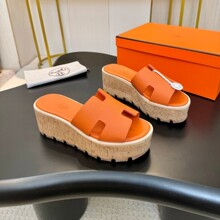 2024春夏新款罗马风真皮H松糕厚底拖鞋防水台时尚休闲一字凉鞋女
