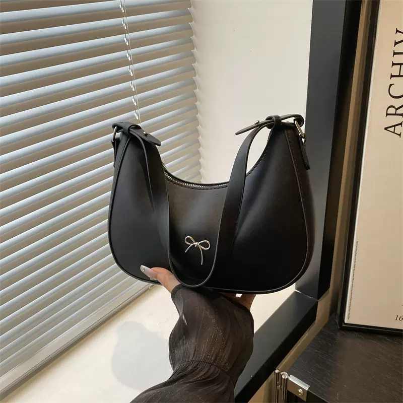 新款法式时尚质感2025休闲蝴蝶结装饰女士复古风腋下单肩斜挎包女