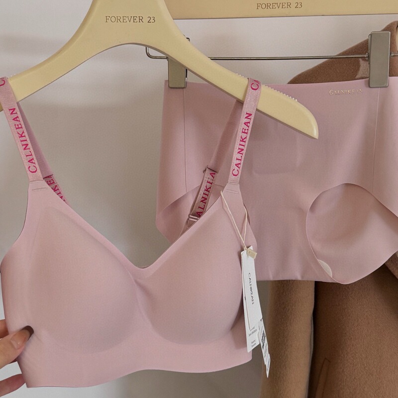 Jelly Anti-Gravity Lifting Bra Set for Women, No Underwire, Small Chest Gathering, Soft Support Bra Jelly Anti-Gravity Lifting Bra Set for Women, No Underwire, Small Chest Gathering, Soft Support Bra