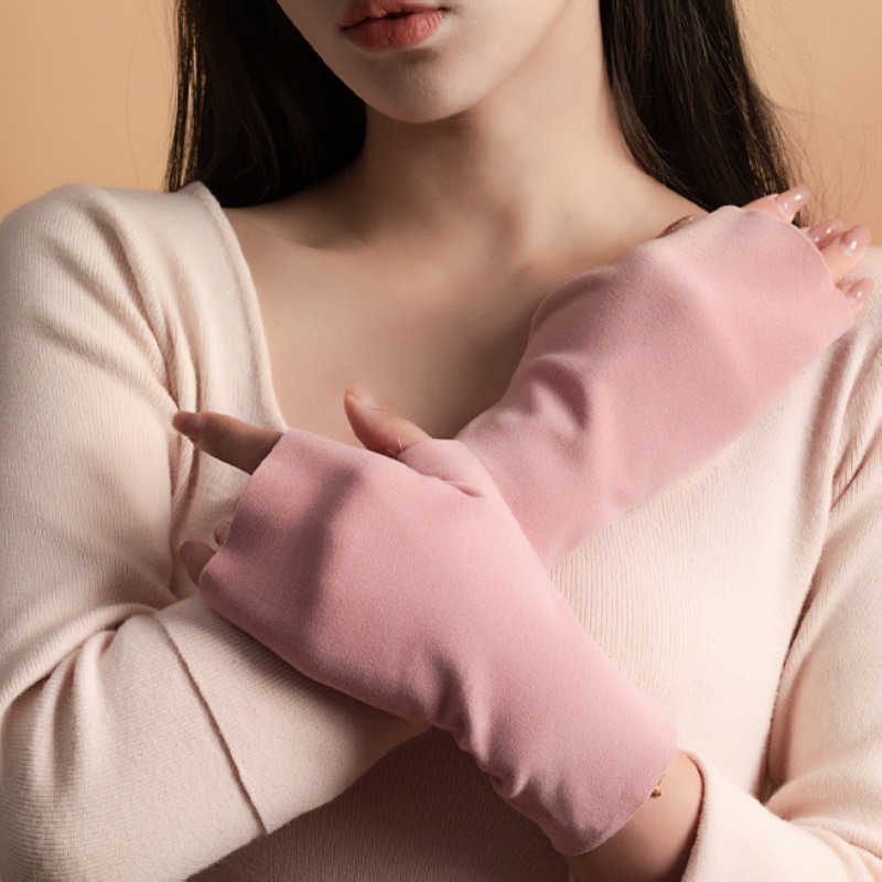 保温徳絨毛手袋とは、冬の半分の指がなく、快適で水洗いできる赤い女性のぬいぐるみ手袋です|undefined