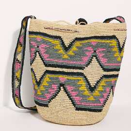 高品质拉菲草水桶包撞色图腾手工编织草编斜挎包异域小众单肩包女