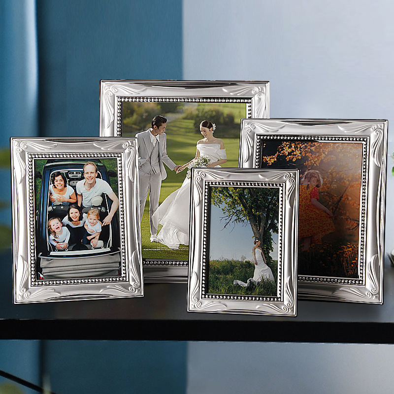 Wholesale Photo Frame Empty Frame Creative European Modern Metal Photo Frame Wall Hanging Home Living Room Bedroom Photo Studio Photo Frame Table