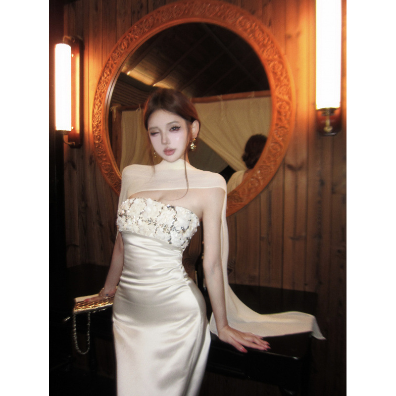 Elegant White Strapless Dress for Women, Slim-Fitting with Shawl, Sequined, Luxurious Socialite Evening Gown, Long Dress Elegant White Strapless Dress for Women, Slim-Fitting with Shawl, Sequined, Luxurious Socialite Evening Gown, Long Dress
