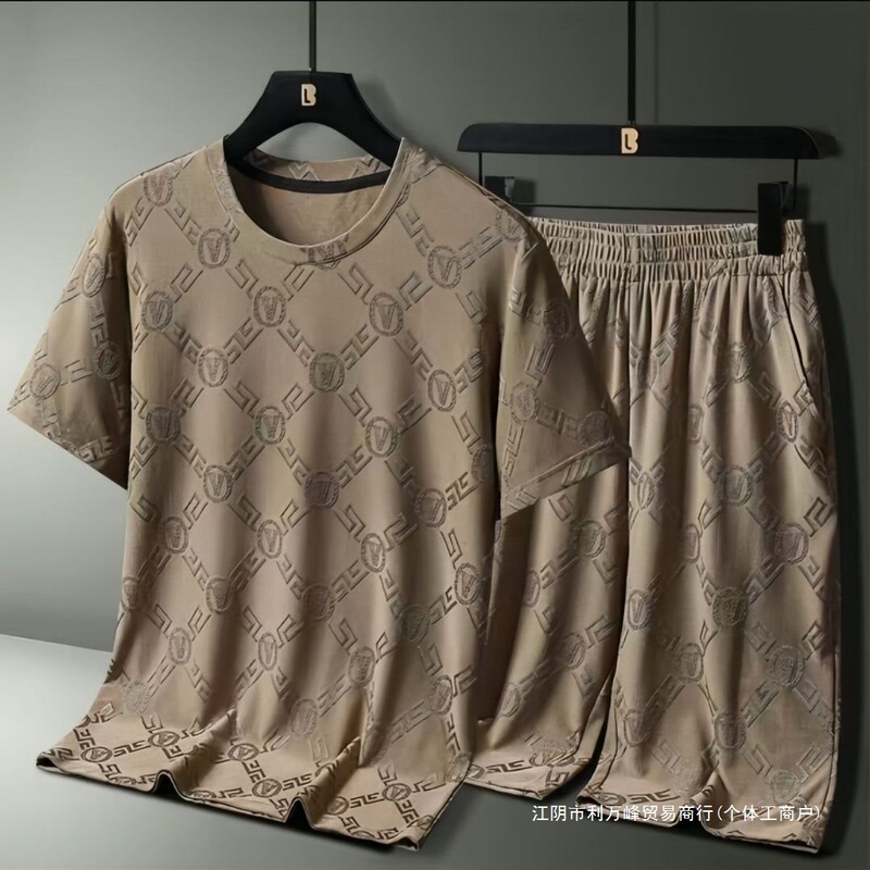 High-End Ice Silk Casual Two-Piece Men's Suit, New Summer Style, Breathable, Quick-Drying, Thin Short-Sleeved Shorts for Young and Middle-Aged People