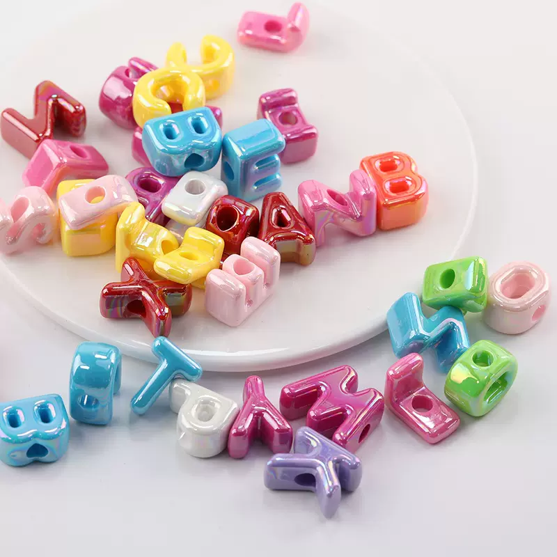 ลูกปัดอะคริลิกตัวอักษร A-Z เคลือบเงา AB รูใหญ่ DIY