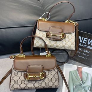 �R��������С��Ʒ���OӋ�r��б����ϻ��R�����μ�ֱ��Ů���p��