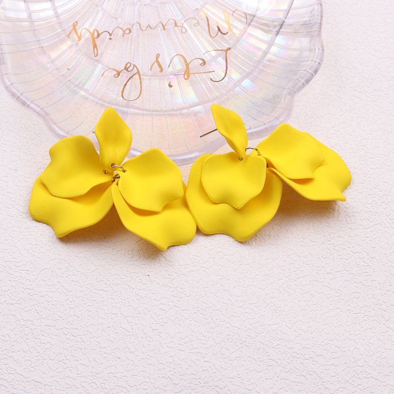 1 Pair Casual Vacation Petal Spray Paint Tassel Pleated Arylic Drop Earrings display picture 5