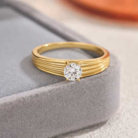 跨境轻奢设计感个性S925银镀18K黄金圆形莫桑钻女戒0.5ct
