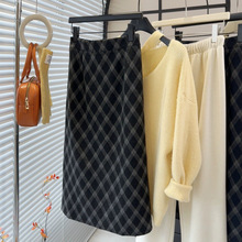 2025秋冬韩系复古加绒加厚格纹毛呢半身裙女高腰显瘦百搭直筒裙子