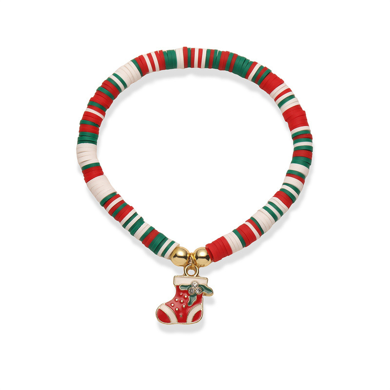 Fabricante de pulseras navideñas con cuentas de arcilla suave populares en Europa y América, chapado en aleación, con diseño de gota de aceite y campana de árbol de Navidad, en stock.