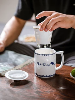 玉柏景德镇陶瓷泡茶杯子茶水分离杯玲珑办公杯带盖马克杯送礼家用