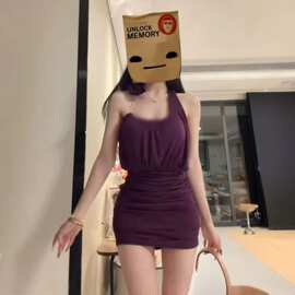 【人棉➕胸垫配饰花】法式温柔风巨好看的斜肩挂脖修身包臀短裙漂