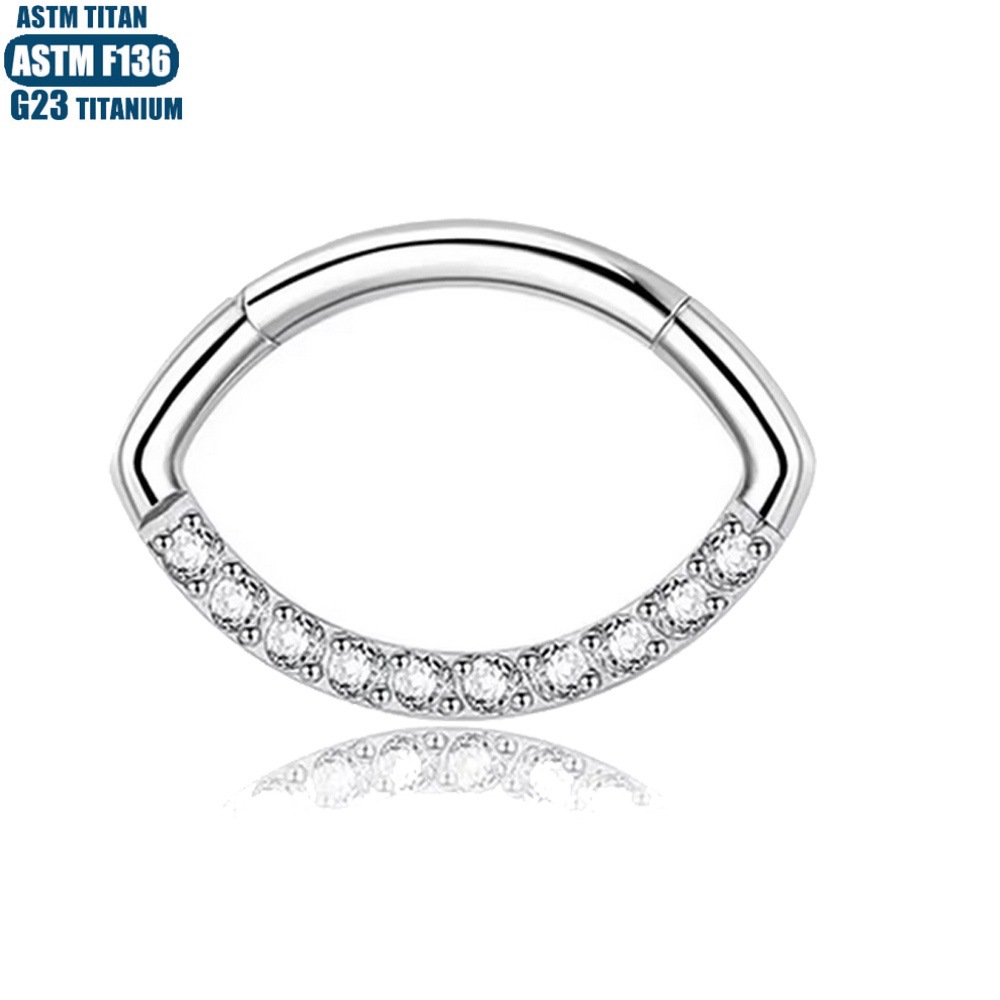 16G labret stud size and finish detail