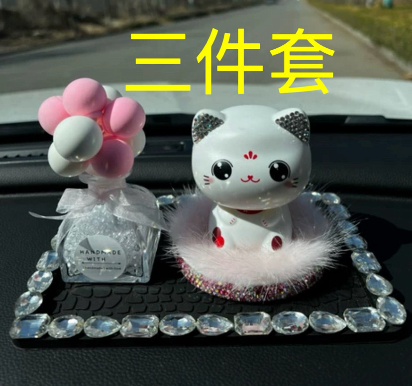 Coches con caja de automóviles creativos lindos diamantes adornos de automóviles de mujer hermosa decoración interior caja de extracción de pelo blanco