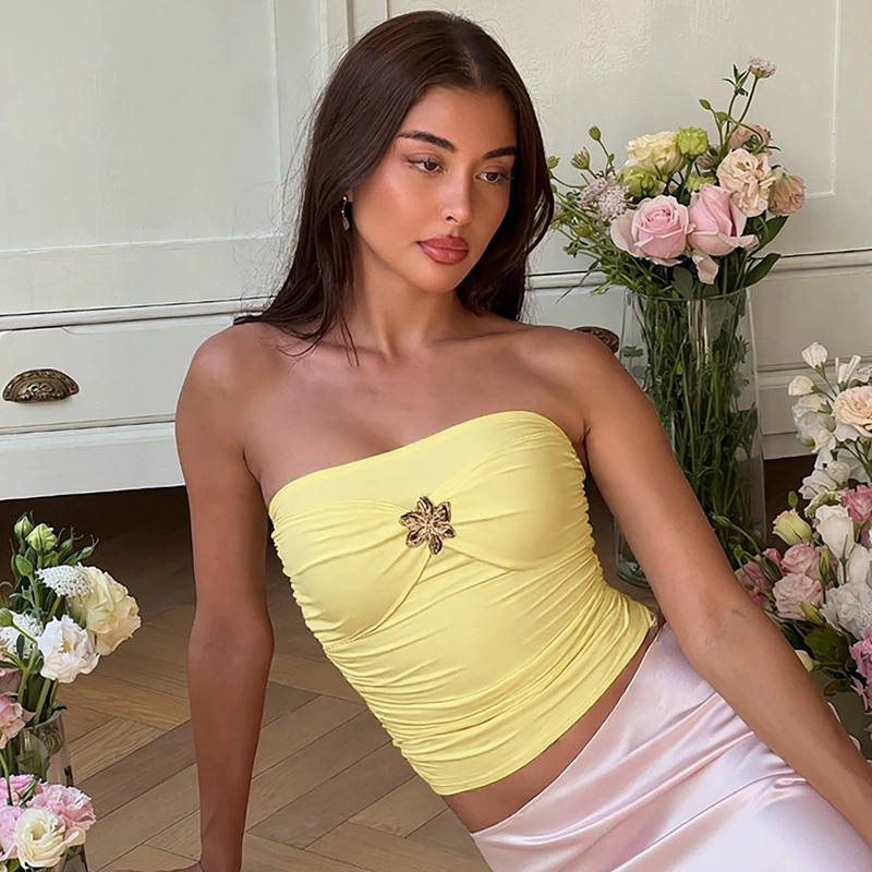 Европейская и американская женская одежда 2025 Новый летний сексуальный складки