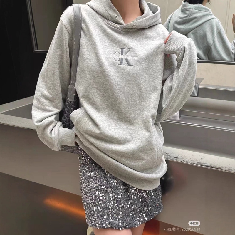 C家经典正确版早秋按扣卫衣胸前字母刺绣宽松卫衣厂家批发|undefined