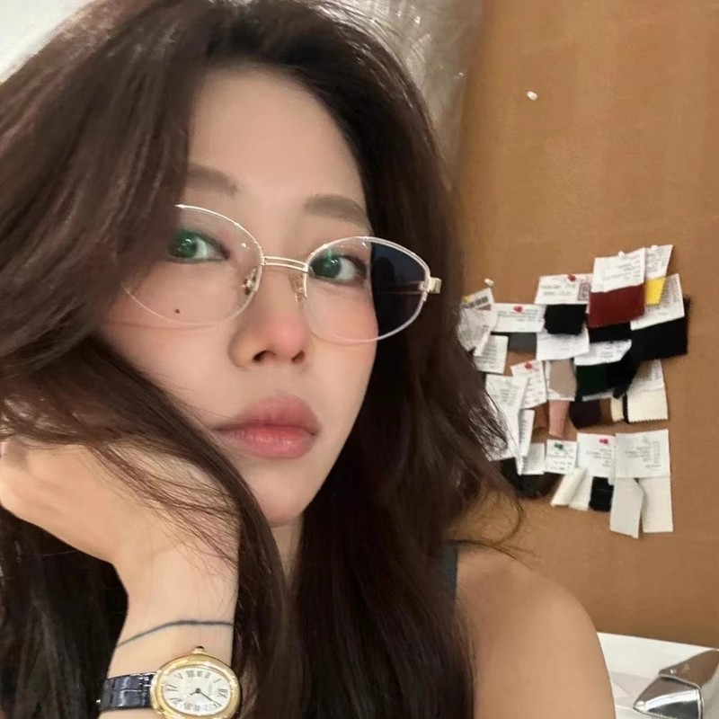 韓国版メタルゴールドエッジオーバルハーフフレームメガネ、クールでハイセンスな女性用ブルーライト防止メガネ、無地近視フレーム|undefined