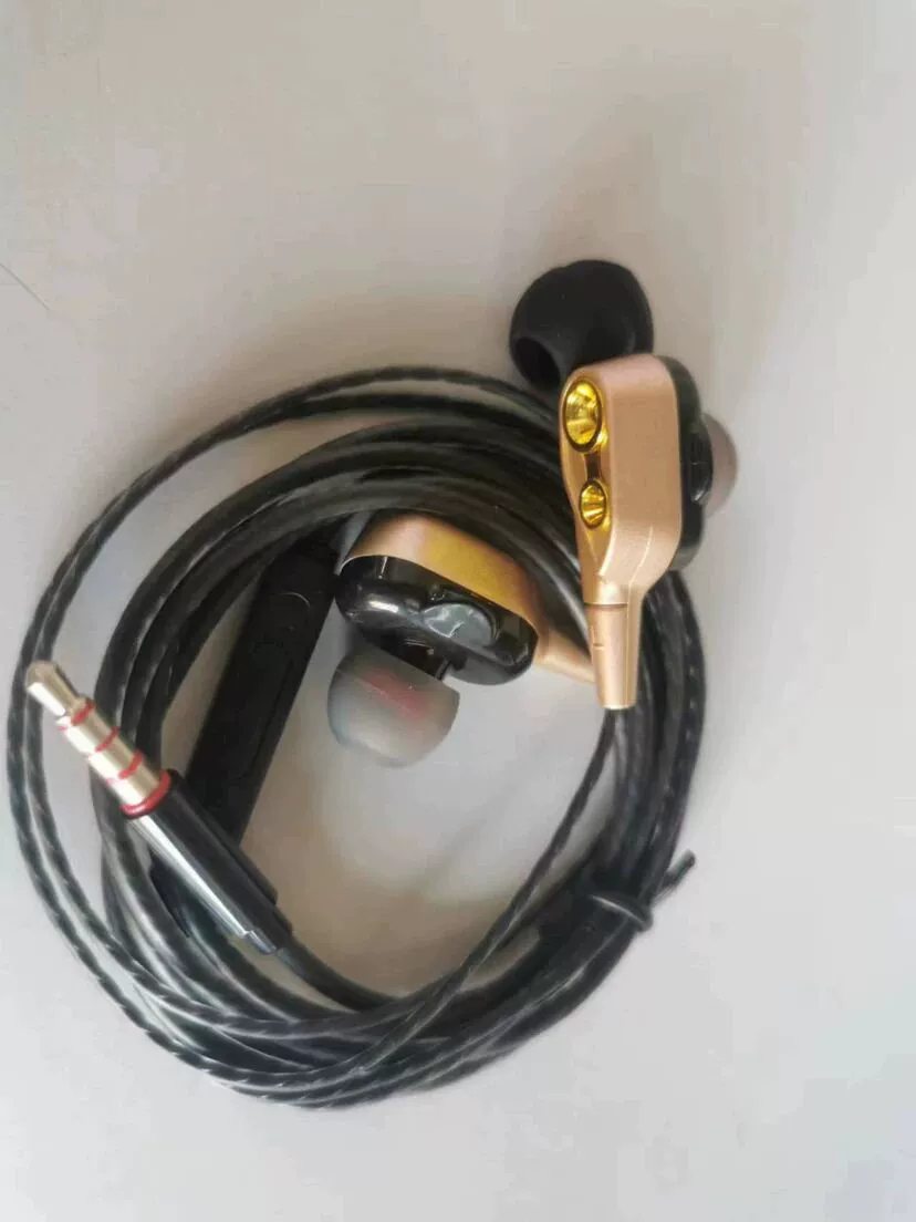 Динамические наушники-вкладыши с басовитым HiFi звуком, универсальные для мобильного и ПК - нейтральный бренд