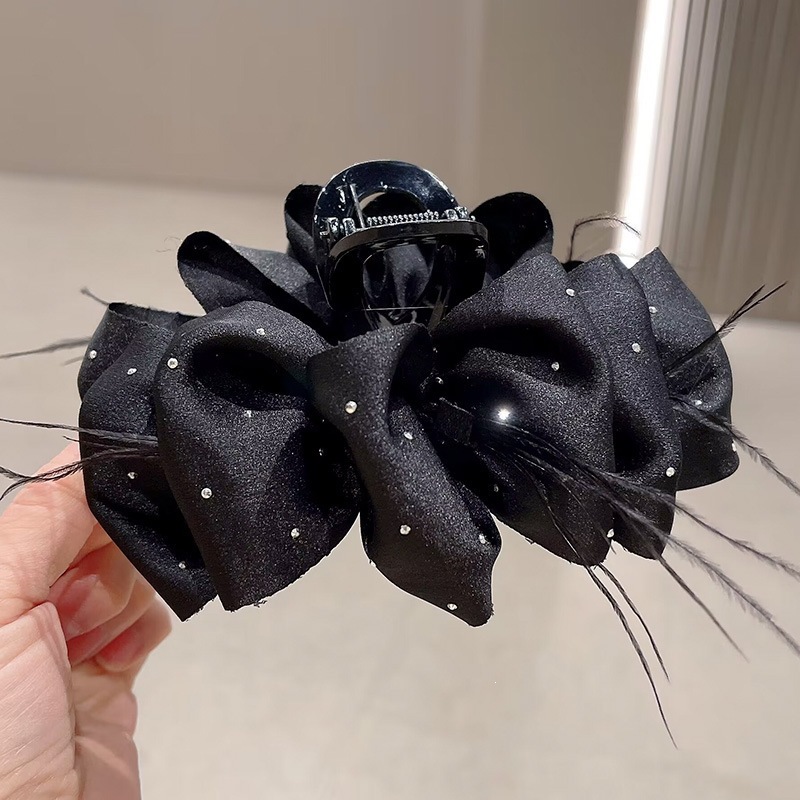 Satín de alta sensación, arco negro grande, clip de tiburón, toque de cabeza, clip de nube, clip de agarre, clip de cabello, tarjeta de cabello de mujer