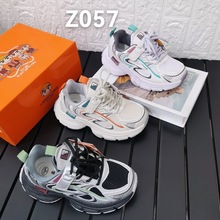 蜡笔小星童鞋2025春秋男女童双网透气运动鞋新款儿童跑步鞋子Z057