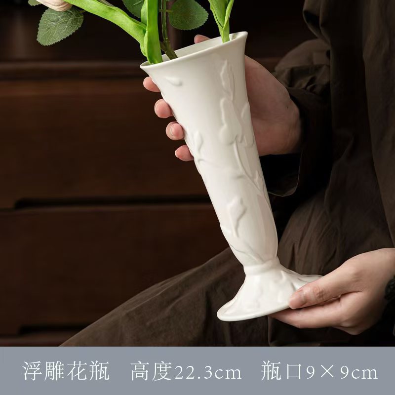 흰 튤립 (꽃 제외)