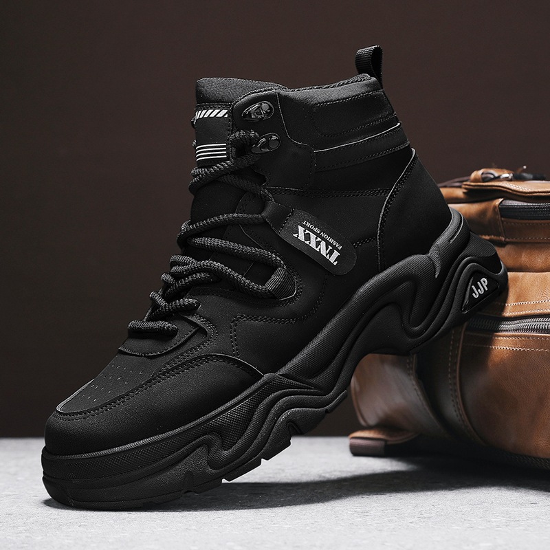 Zapatos de hombre de caña alta 2024 otoño nuevo impermeable y resistente al desgaste botas Martin británicas botas cortas de herramientas al aire libre para hombres