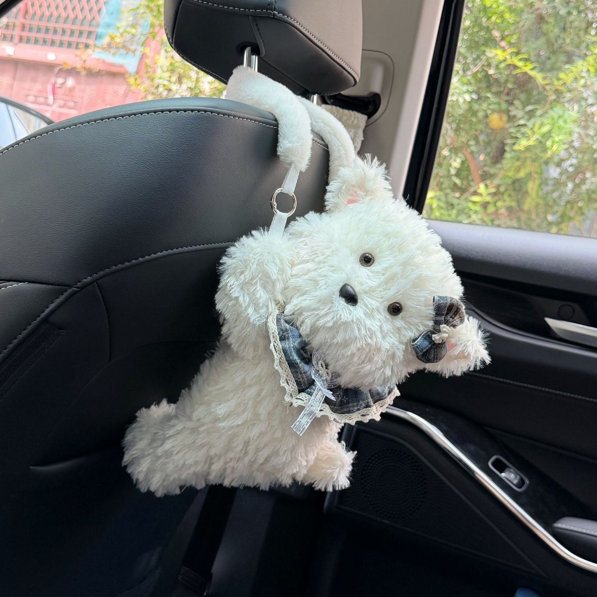 Cute puppy car-mounted tissue box, hanging creative car tissue box, tissue hanging bag, cartoon car interior accessories