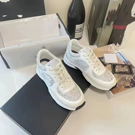 女式休闲单鞋;平底拖鞋;女式运动单鞋