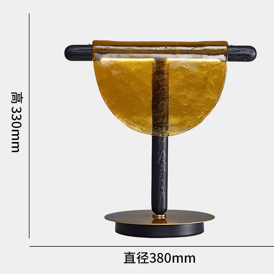 Lámpara de mesa de estudio creativa minimalista posmoderna de fábrica, modelo de diseñador de lujo ligero, lámpara de mesa de decoración de oficina