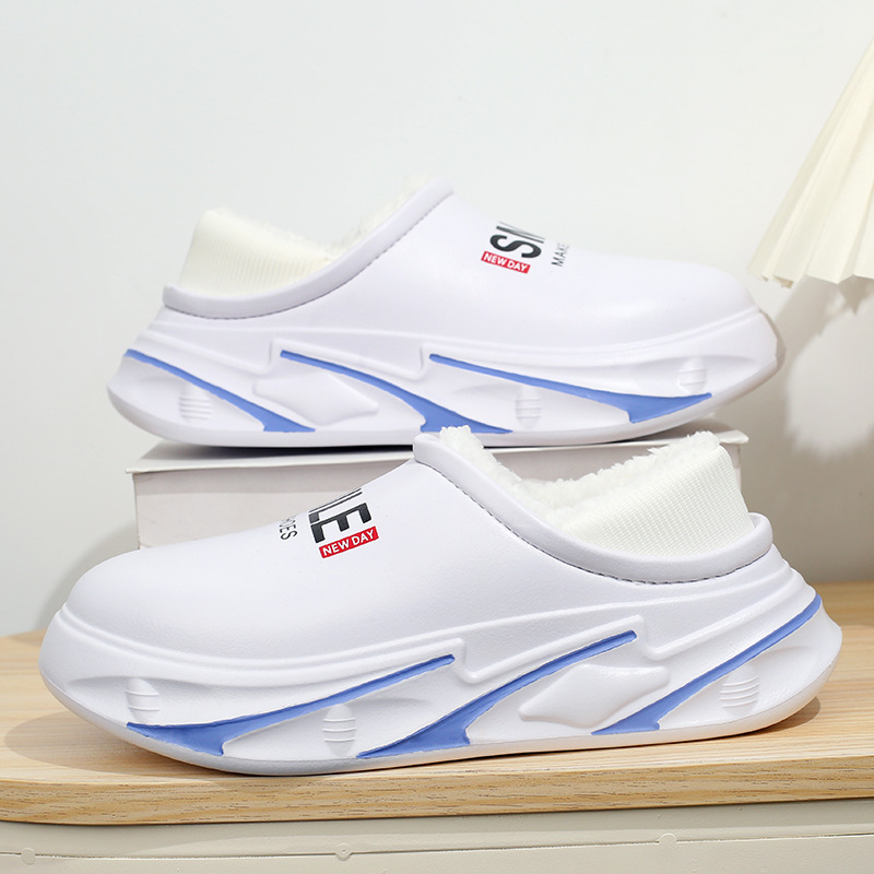 Zapatos de algodón para hombres 2025 invierno hogar más zapatillas de algodón grueso de terciopelo para parejas en interiores y exteriores tractor de algodón todo incluido impermeable