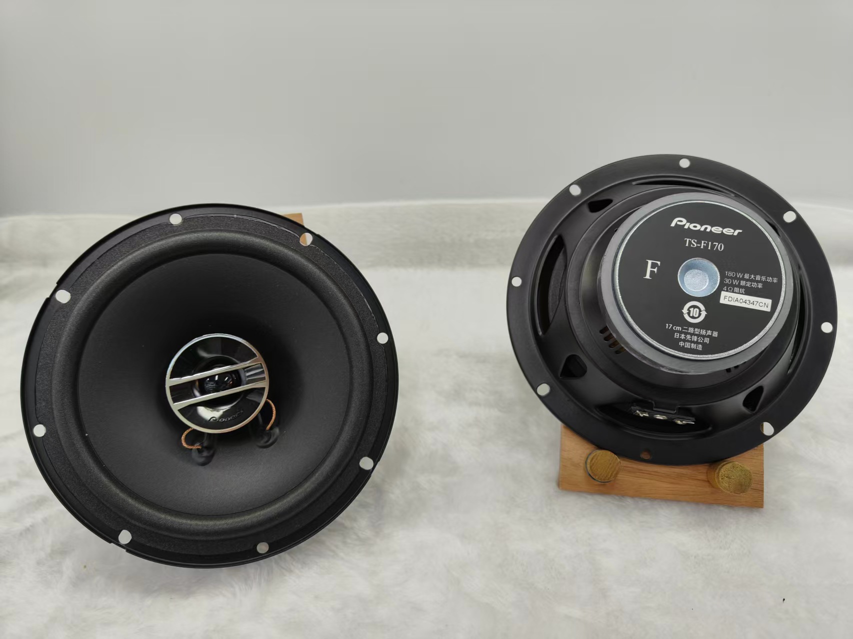 Japan's TS-F170 popular car audio set in stock, speaker subwoofer with dual voice coil speaker