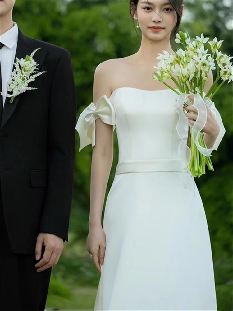 French Light Wedding Black Satin Hepburn Style Studio Theme Couple Photo Bowknot Marriage Registration Small Dress_ecoleips.com