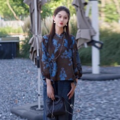 新中式国风盘扣衬衫女早秋新款设计感百搭宽松显瘦灯笼袖小衫上衣
